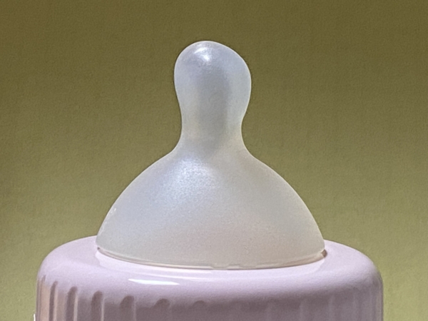 母乳相談室　哺乳器のサムネイル画像